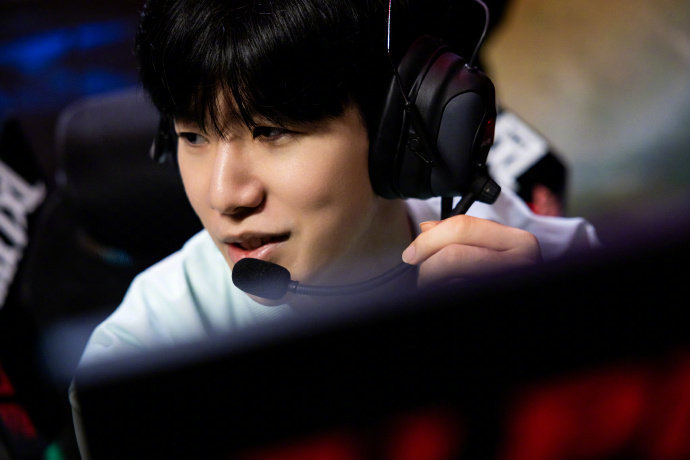 都集中在李 都集中在李